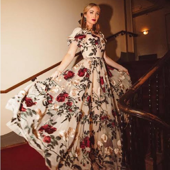 Matching Mommy & Me Ivy City Co. Amora Dresses Mommy: Medium, Child: 13-14 - Picture 3 of 7